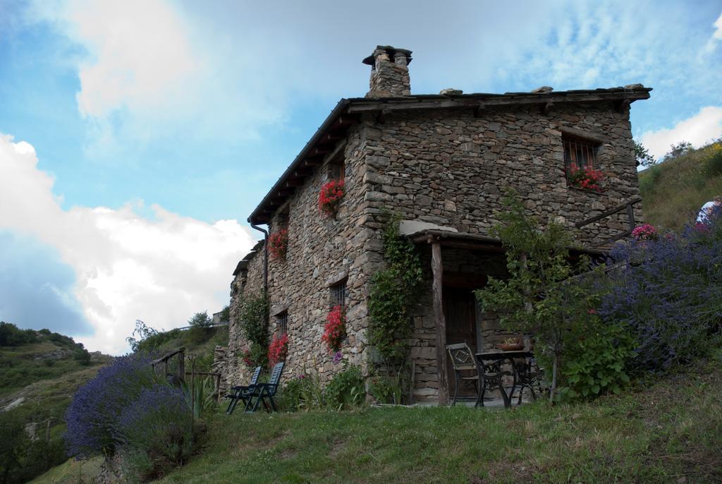 Hotel Agriturismo La Fontana Dell'Olmo Molini di Triora Exteriér fotografie